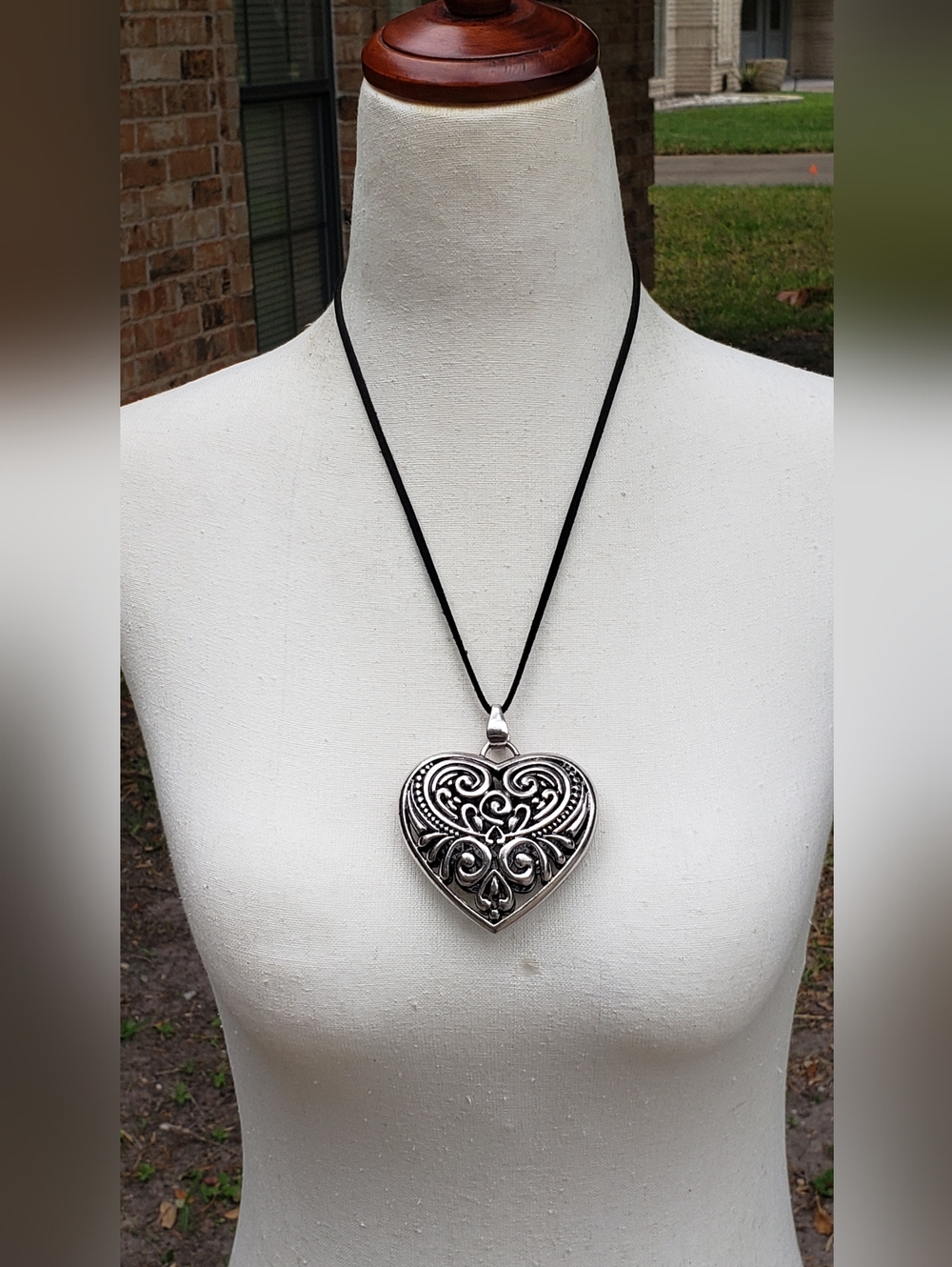 Silver-tone Filigree 3D  Heart Pendant Necklace on Black Suede Cord